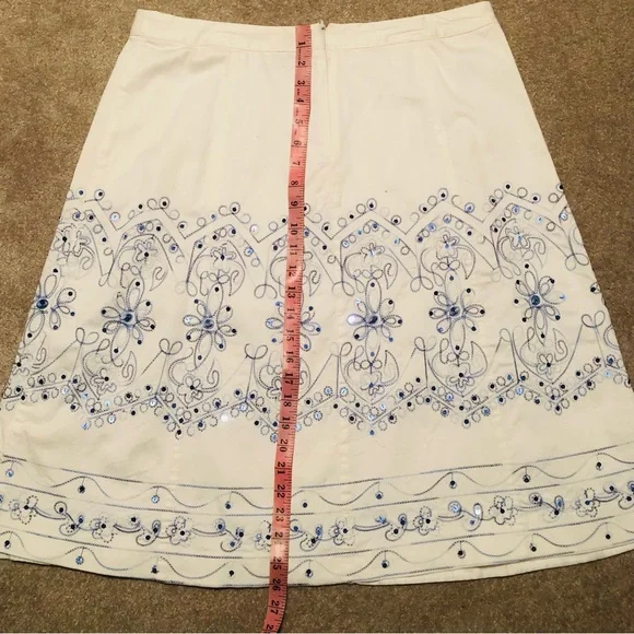 Togo Size 14 White Aline Skirt w Blue Cross Stitch Embroidered Floral Pattern - Picture 6 of 8